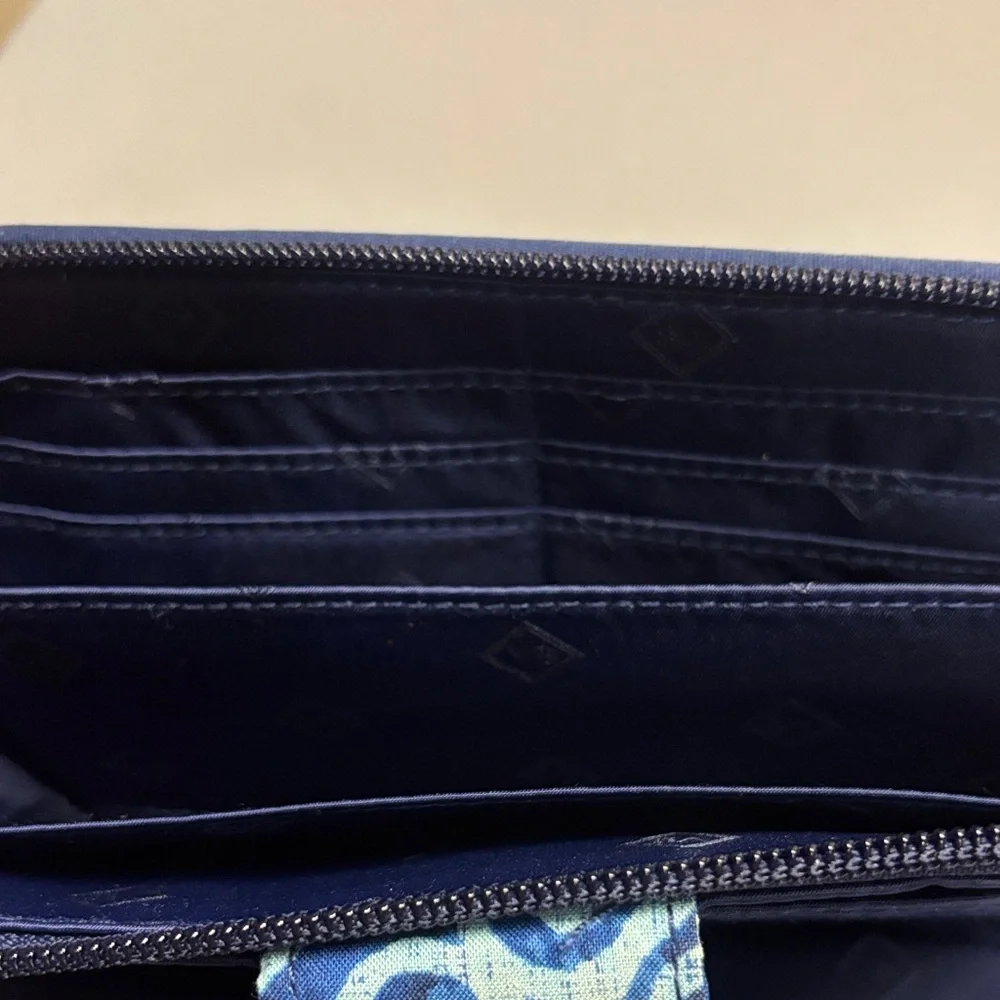 Vera Bradley Navy and Light Blue Quilted Zip-Around Wallet - Picture 4 of 5